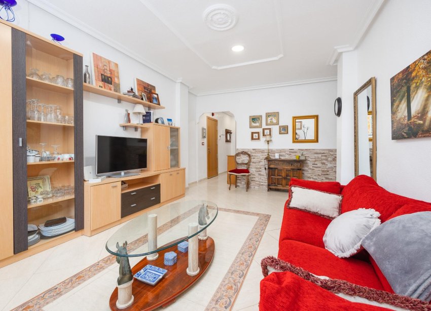 Resale - Apartment - Torrevieja - Playa del cura