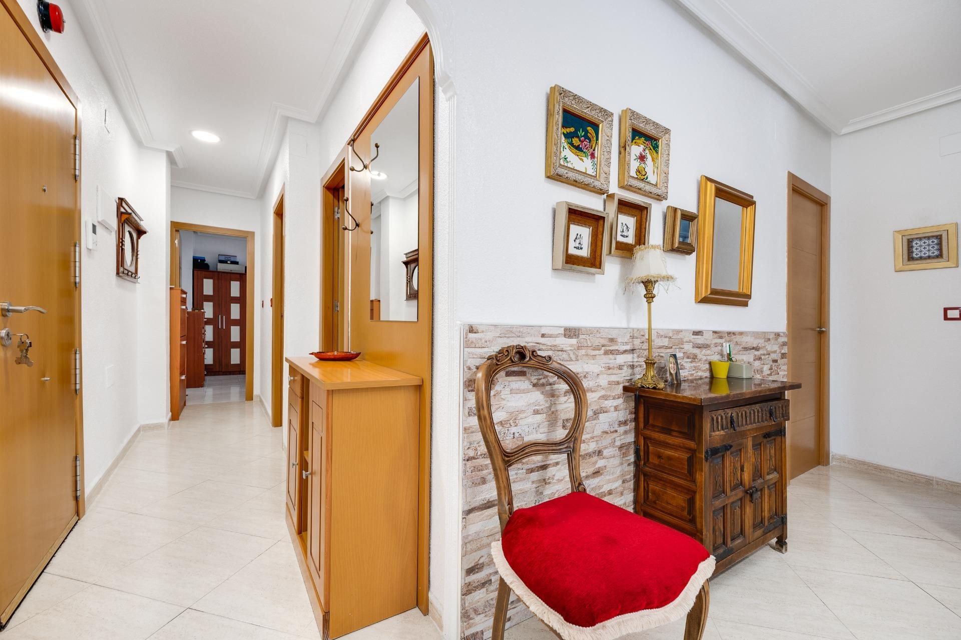 Resale - Apartment - Torrevieja - Playa del cura