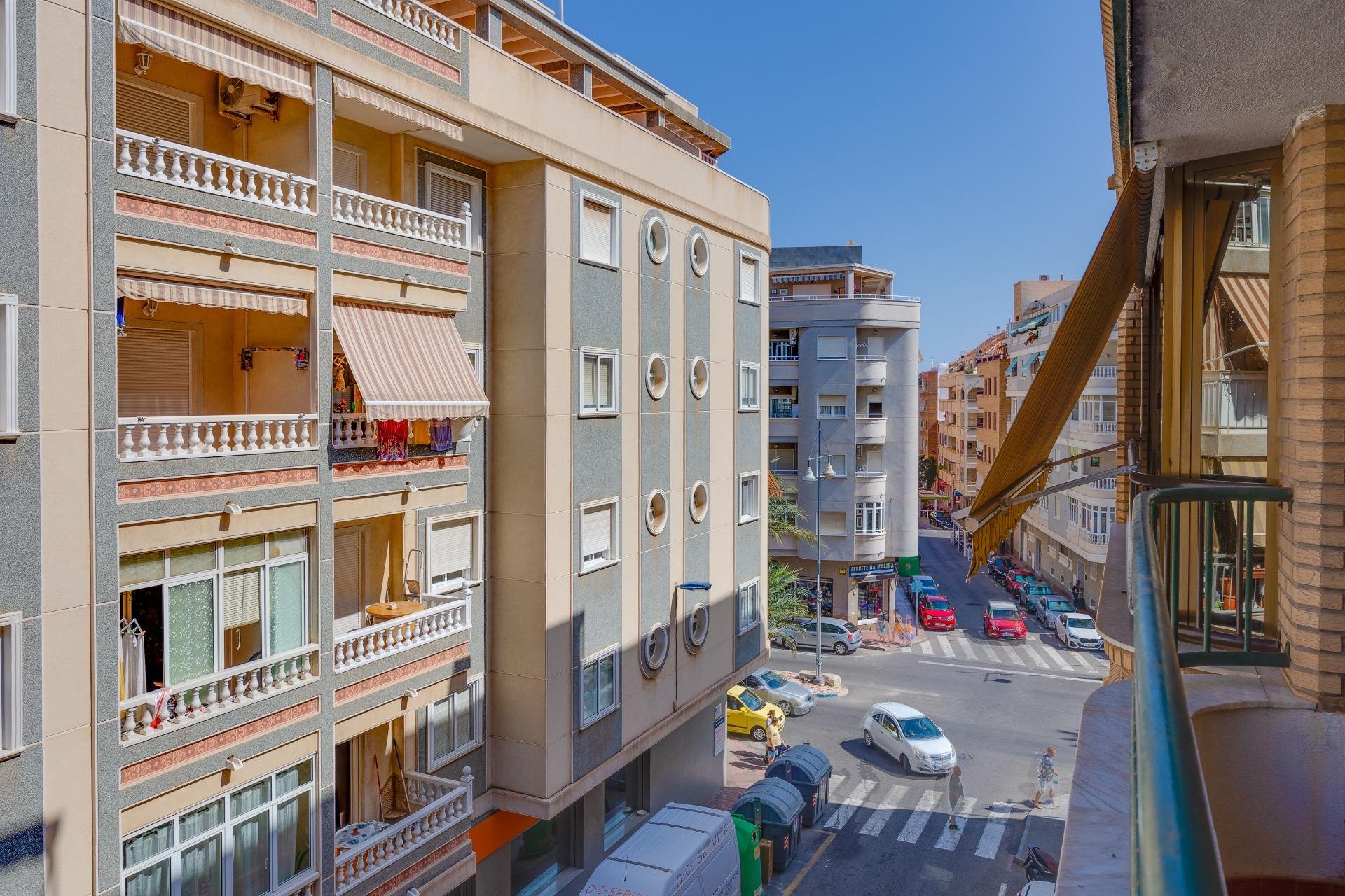 Resale - Apartment - Torrevieja - Playa del cura