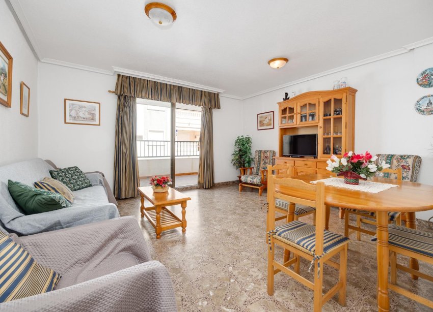 Resale - Apartment - Torrevieja - Playa del cura