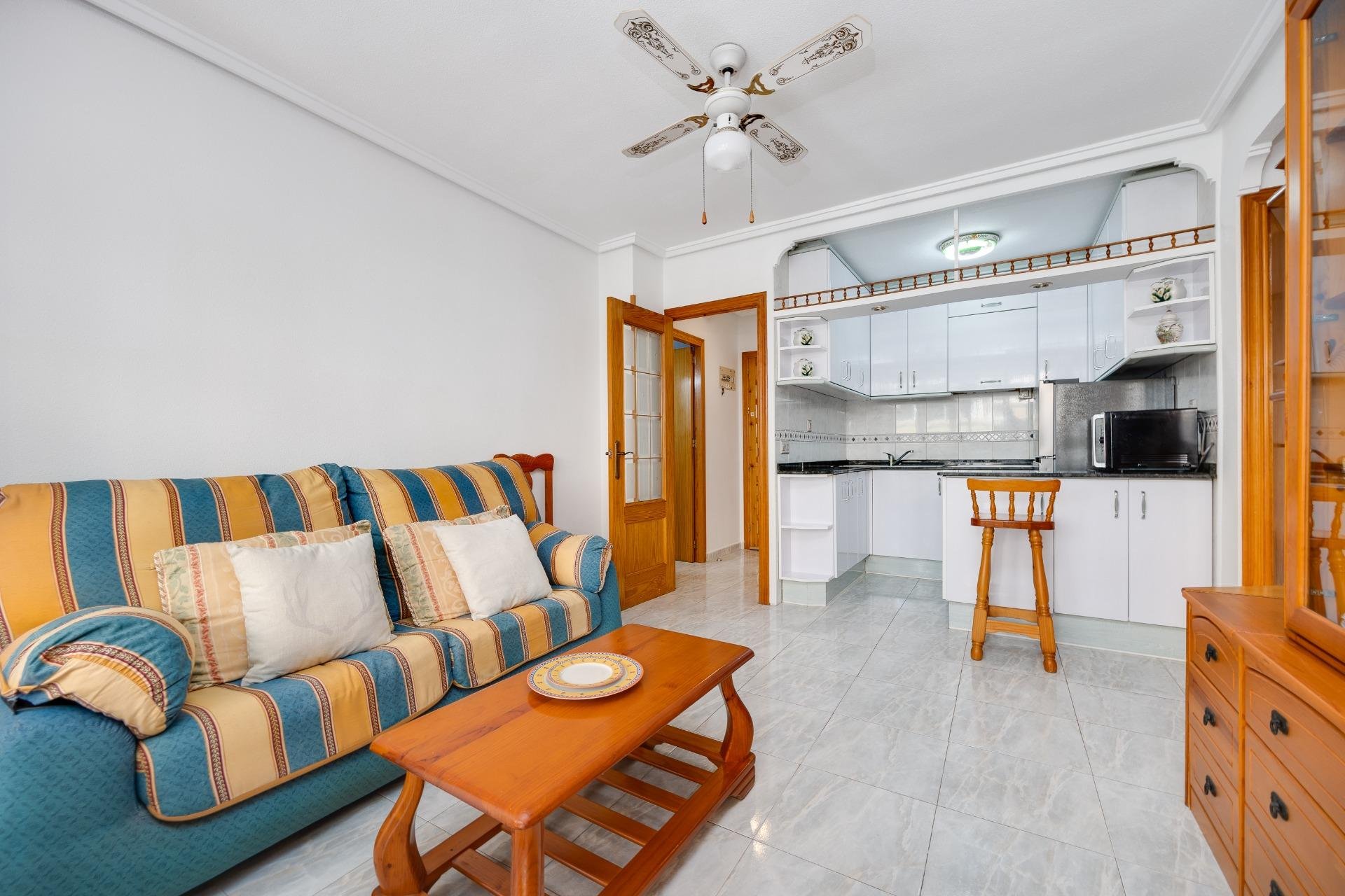 Resale - Apartment - Torrevieja - Playa del cura