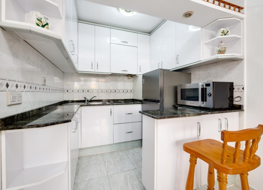 Resale - Apartment - Torrevieja - Playa del cura