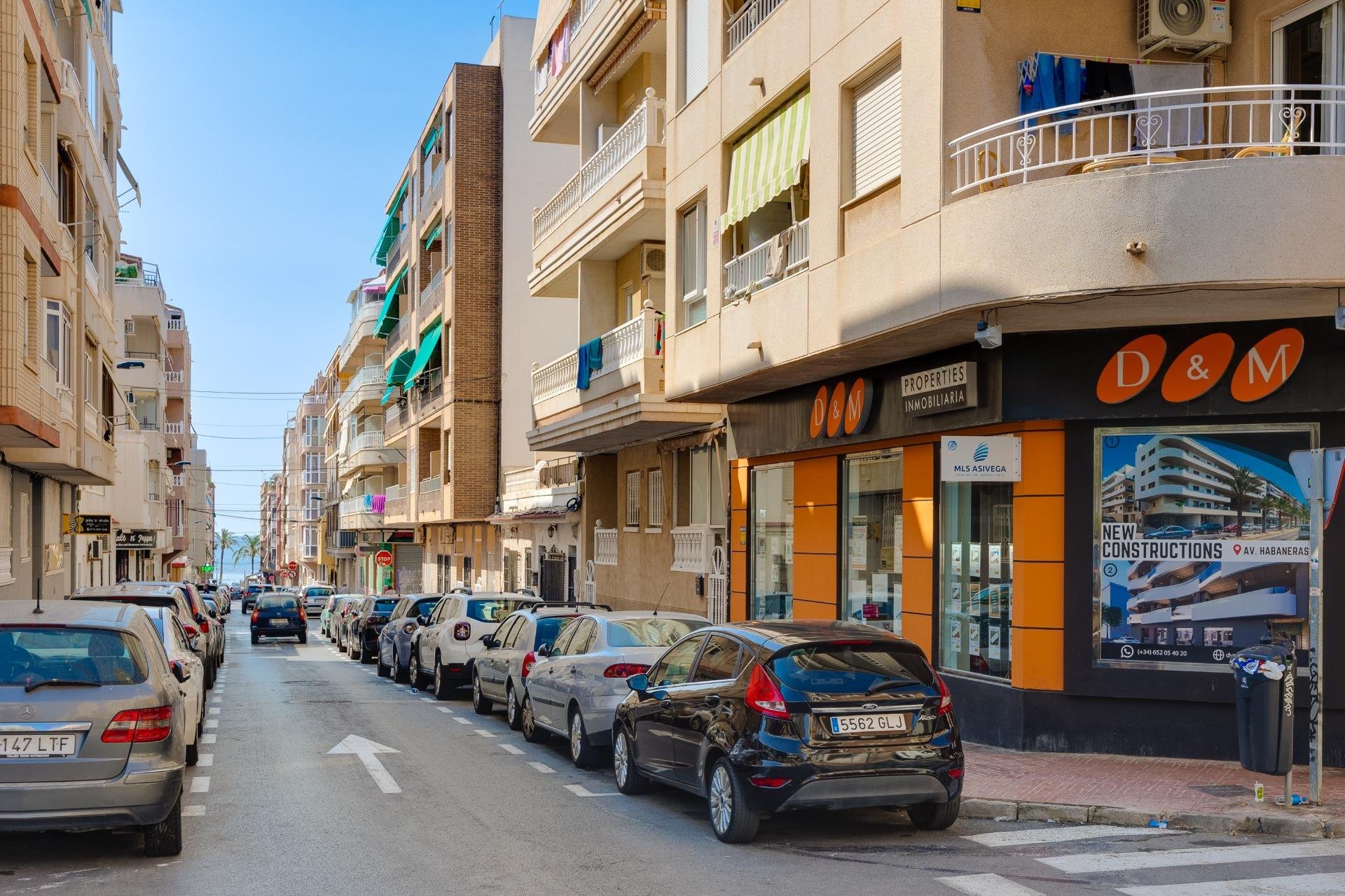 Resale - Apartment - Torrevieja - Playa del cura