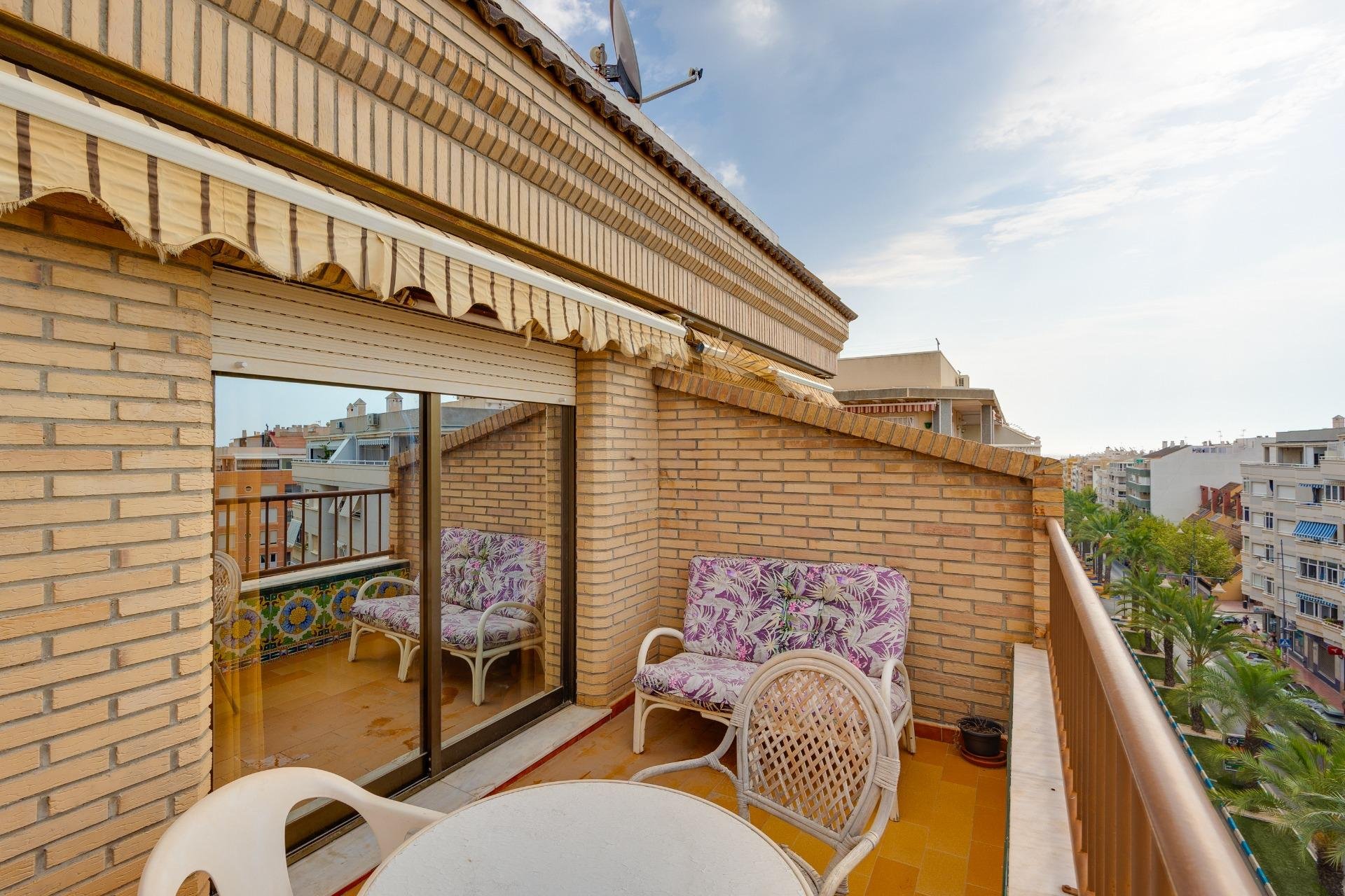 Resale - Apartment - Torrevieja - Playa del cura