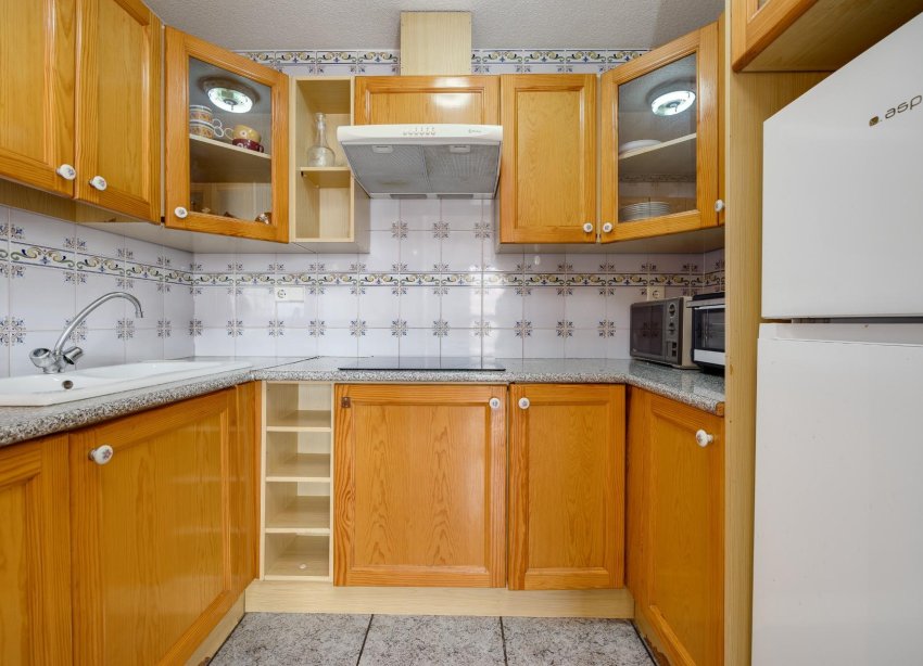 Resale - Apartment - Torrevieja - Playa del cura