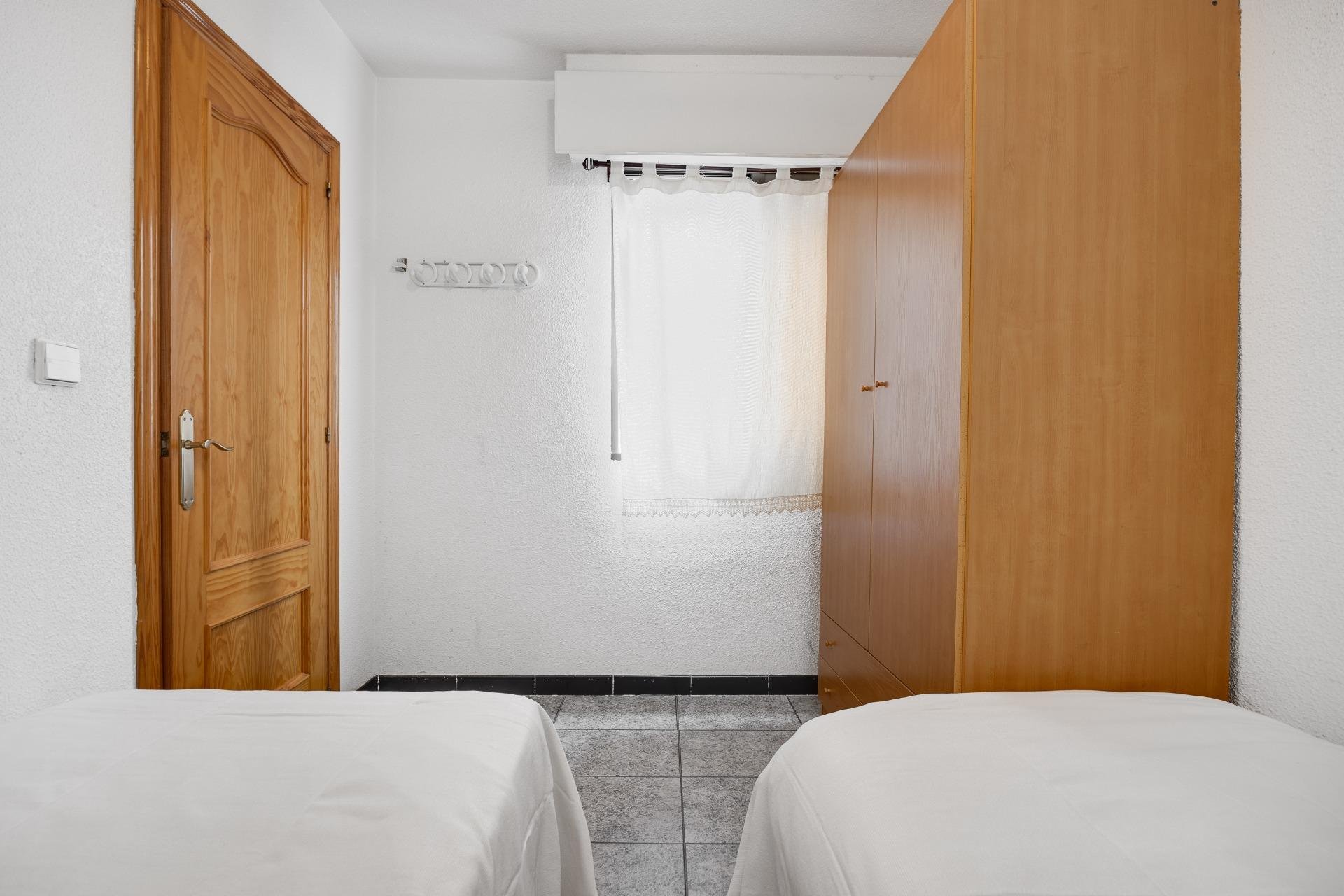 Resale - Apartment - Torrevieja - Playa del cura