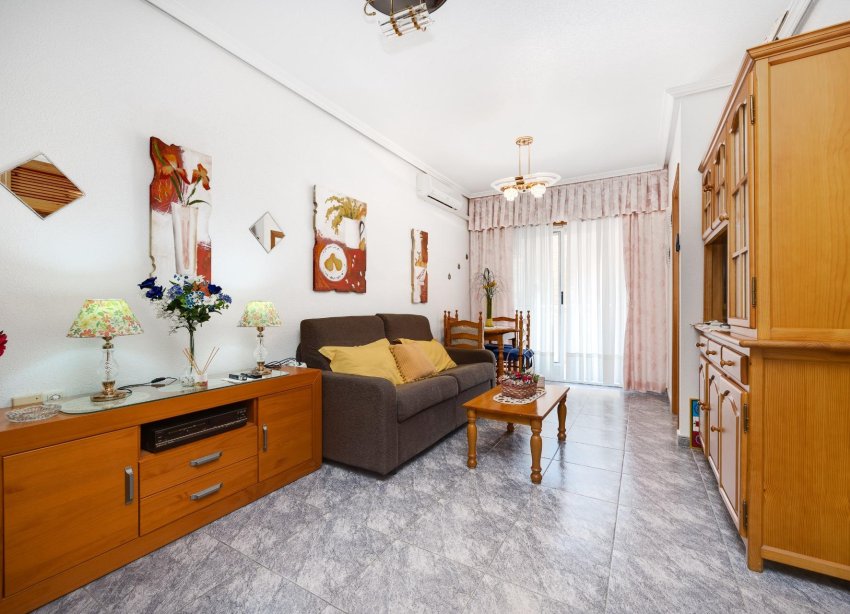 Resale - Apartment - Torrevieja - Playa del cura