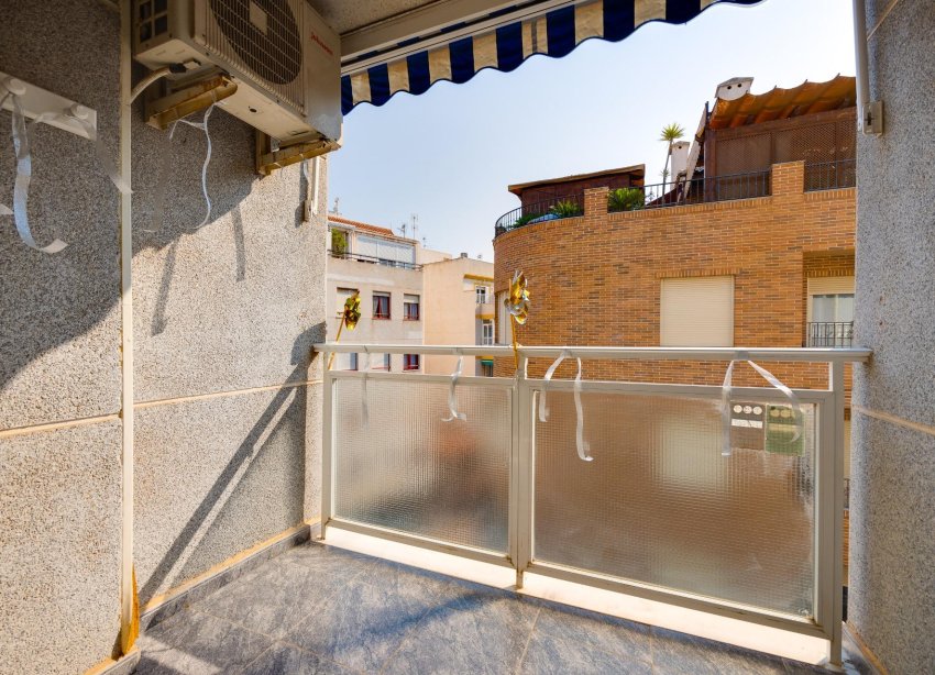 Resale - Apartment - Torrevieja - Playa del cura
