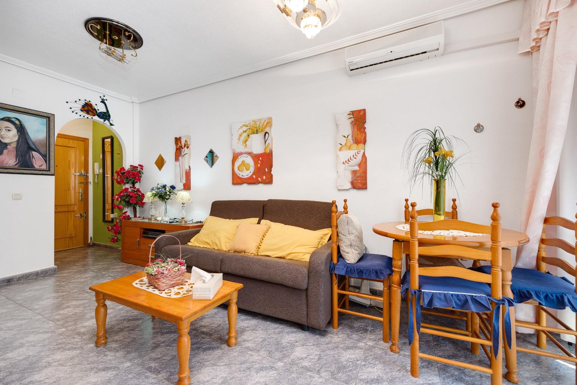 Resale - Apartment - Torrevieja - Playa del cura