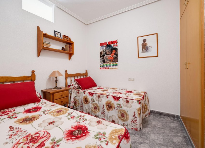 Resale - Apartment - Torrevieja - Playa del cura