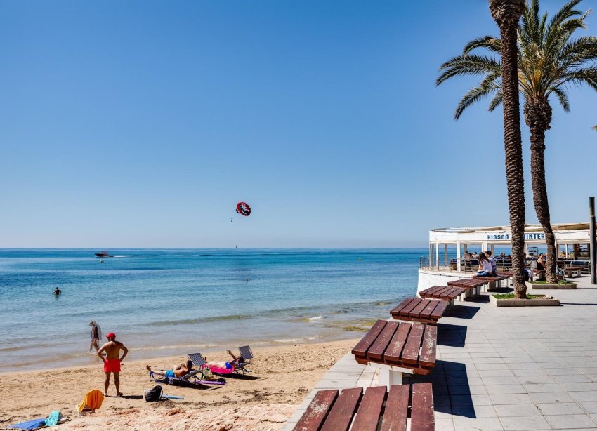 Resale - Apartment - Torrevieja - Playa del cura