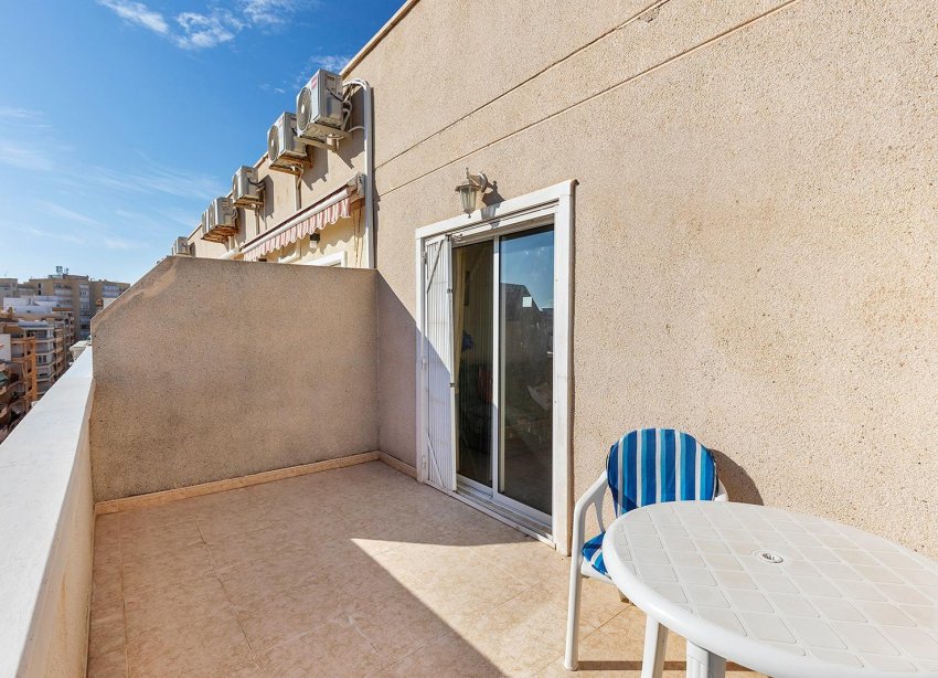 Resale - Apartment - Torrevieja - Playa del cura