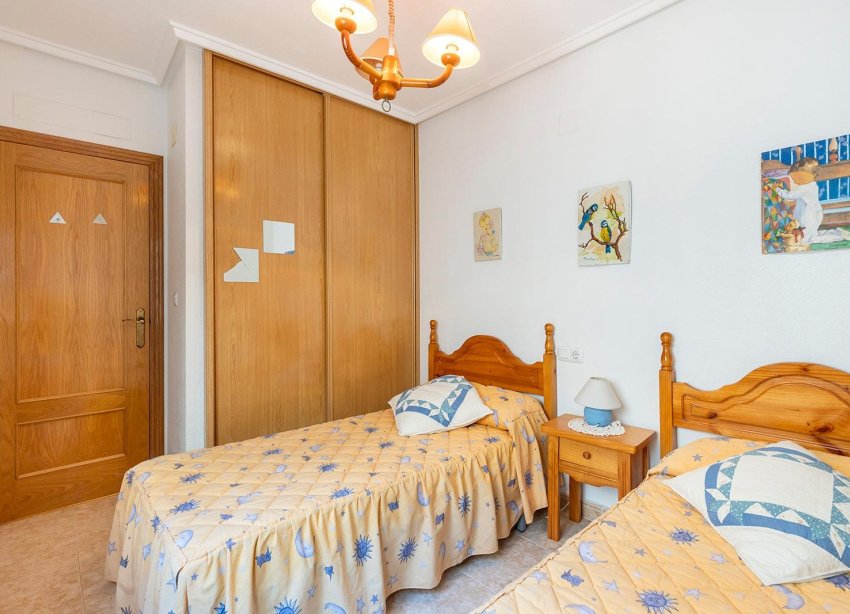 Resale - Apartment - Torrevieja - Playa del cura