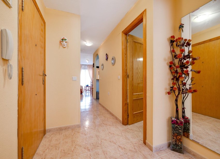 Resale - Apartment - Torrevieja - Playa del cura
