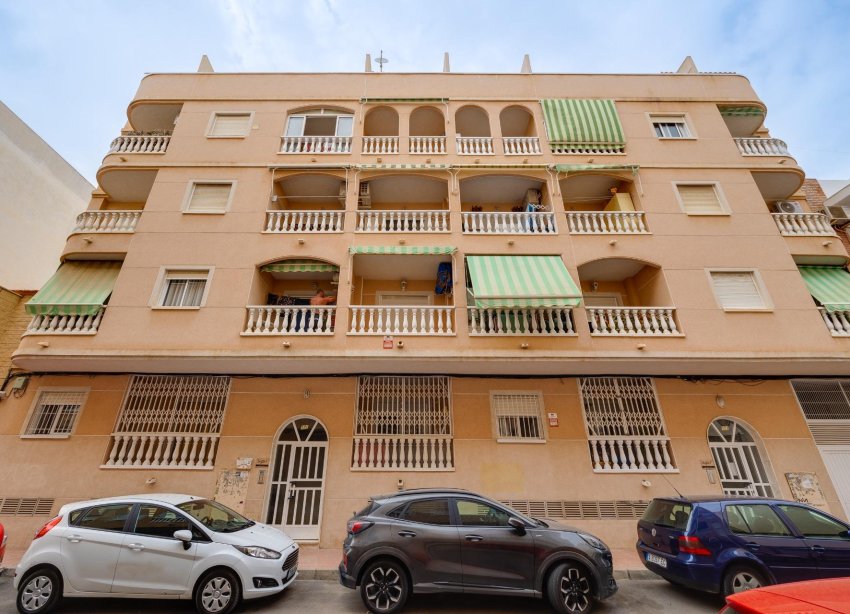 Resale - Apartment - Torrevieja - Playa del cura