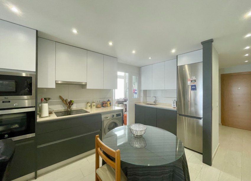 Resale - Apartment - Torrevieja - Playa del Cura