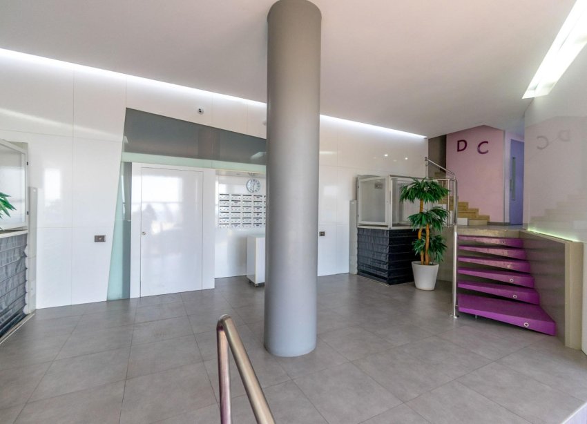 Resale - Apartment - Torrevieja - Playa del cura