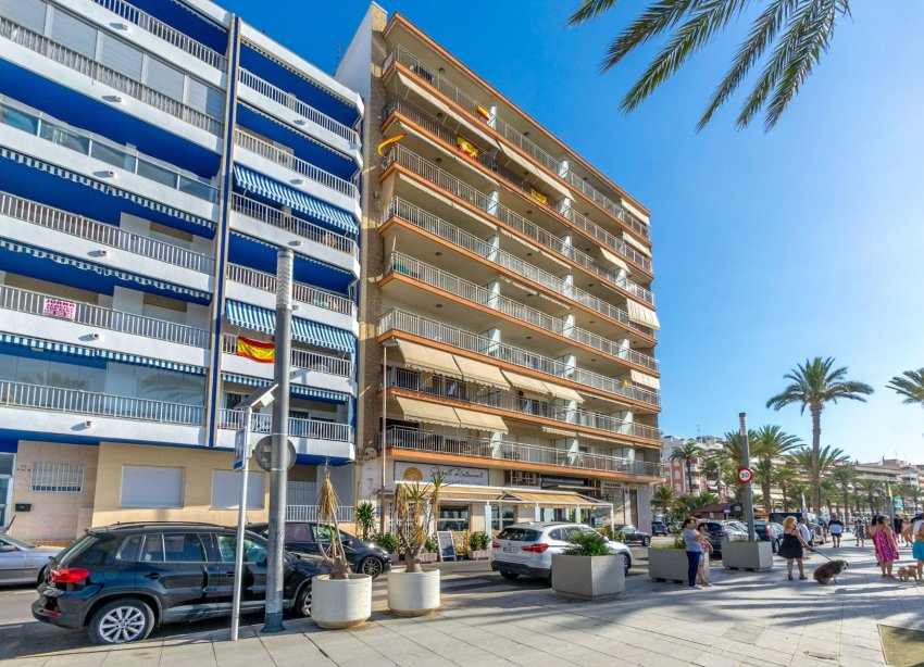 Resale - Apartment - Torrevieja - Playa del cura