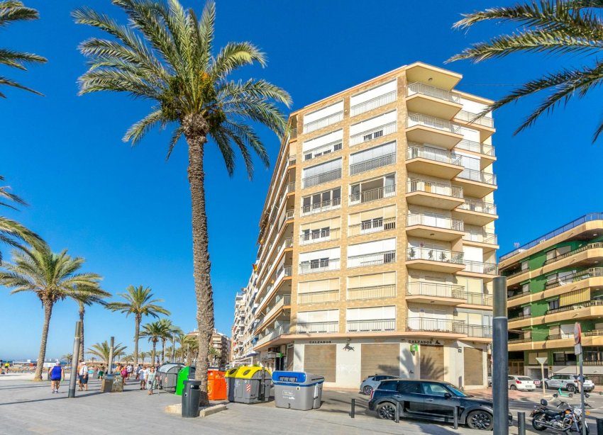 Resale - Apartment - Torrevieja - Playa del cura