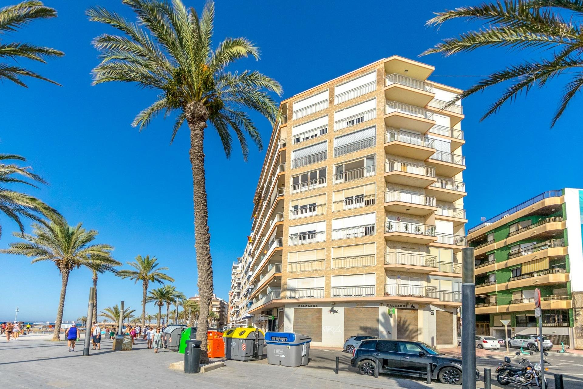 Resale - Apartment - Torrevieja - Playa del cura