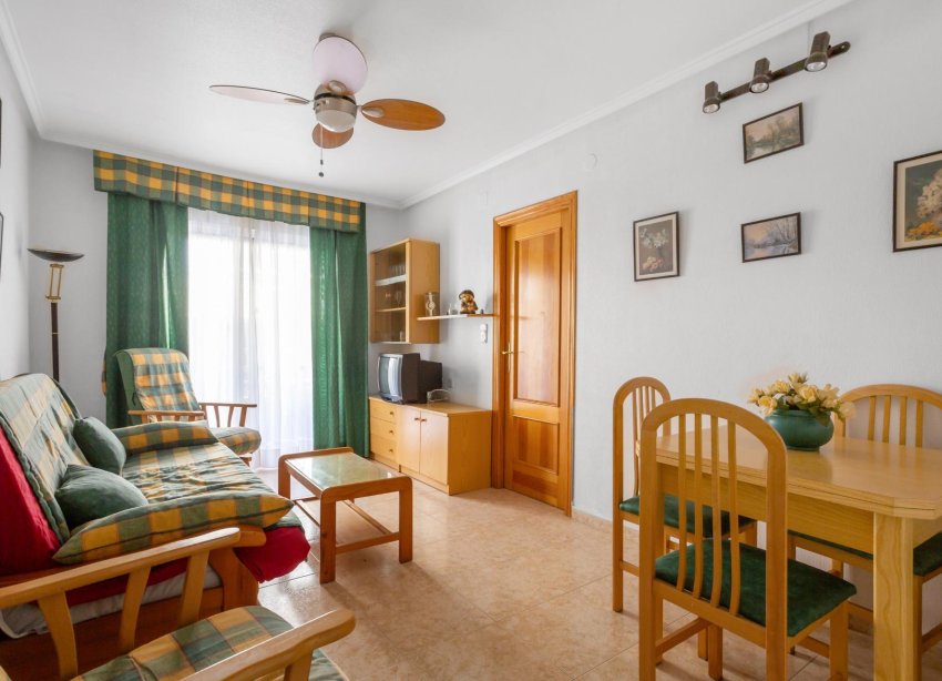 Resale - Apartment - Torrevieja - Playa del cura