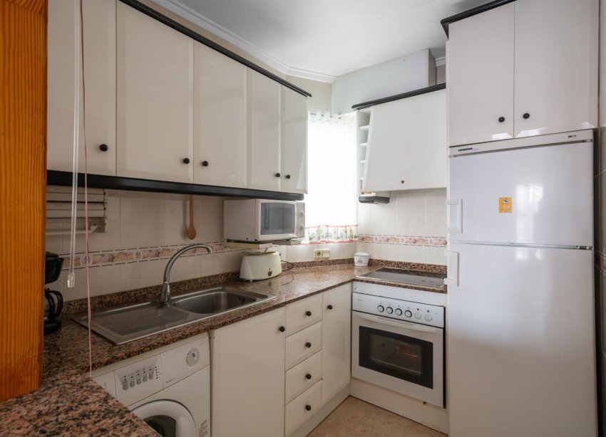 Resale - Apartment - Torrevieja - Playa del cura
