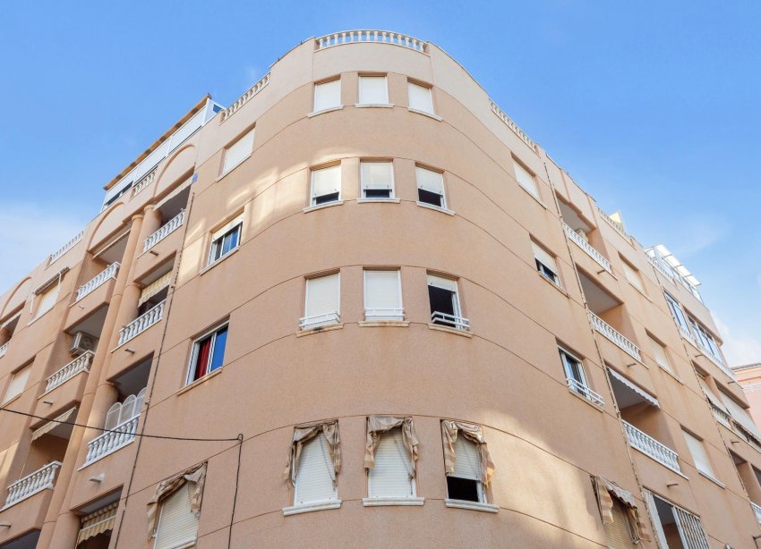 Resale - Apartment - Torrevieja - Playa del cura