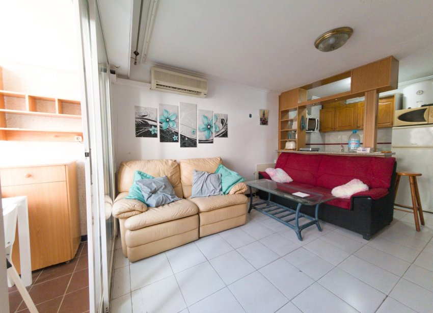 Resale - Apartment - Torrevieja - Playa del cura