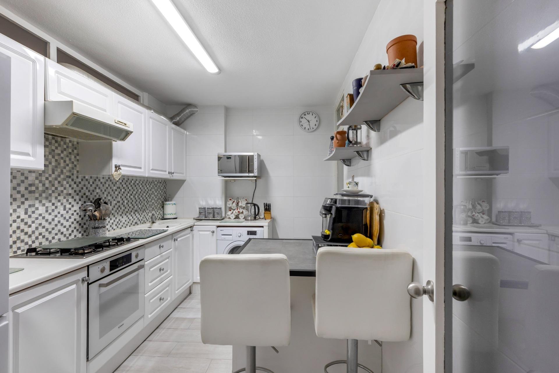 Resale - Apartment - Torrevieja - Playa del cura