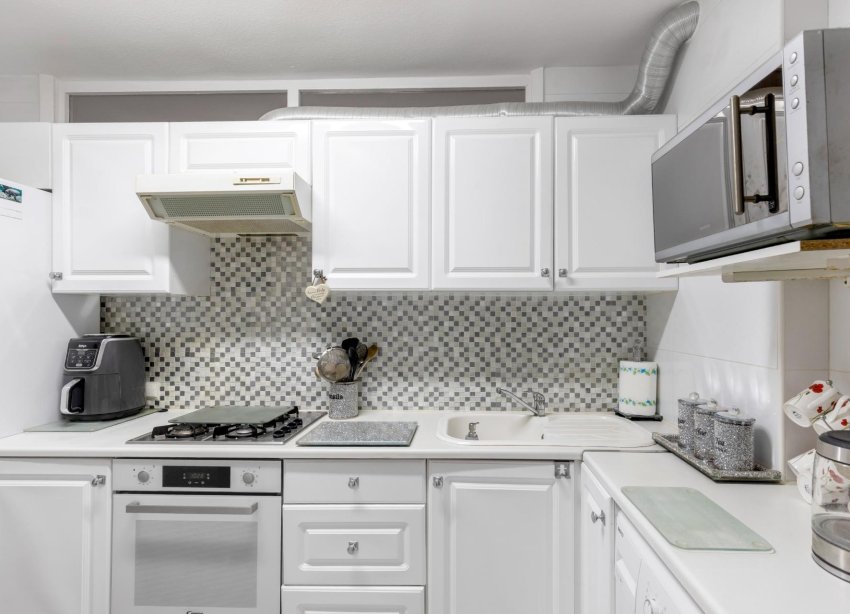 Resale - Apartment - Torrevieja - Playa del cura