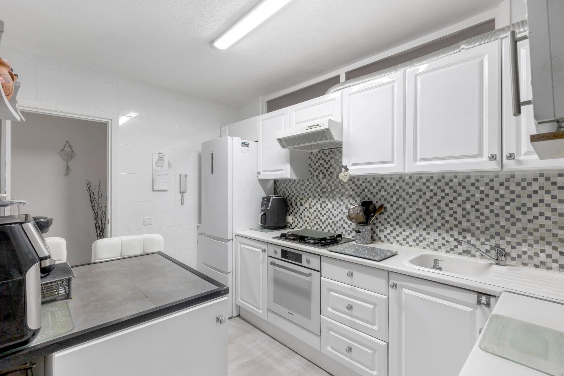 Resale - Apartment - Torrevieja - Playa del cura