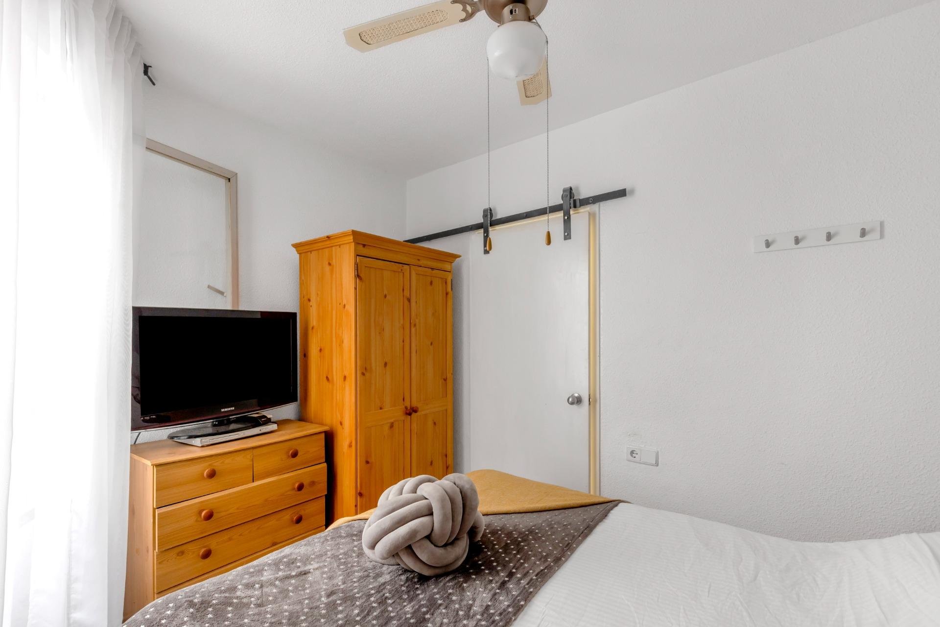 Resale - Apartment - Torrevieja - Playa del cura