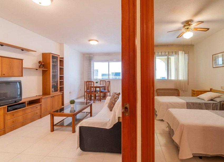 Resale - Apartment - Torrevieja - Playa del cura