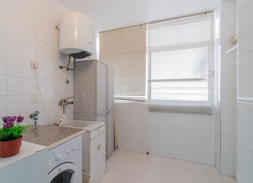 Resale - Apartment - Torrevieja - Playa del cura