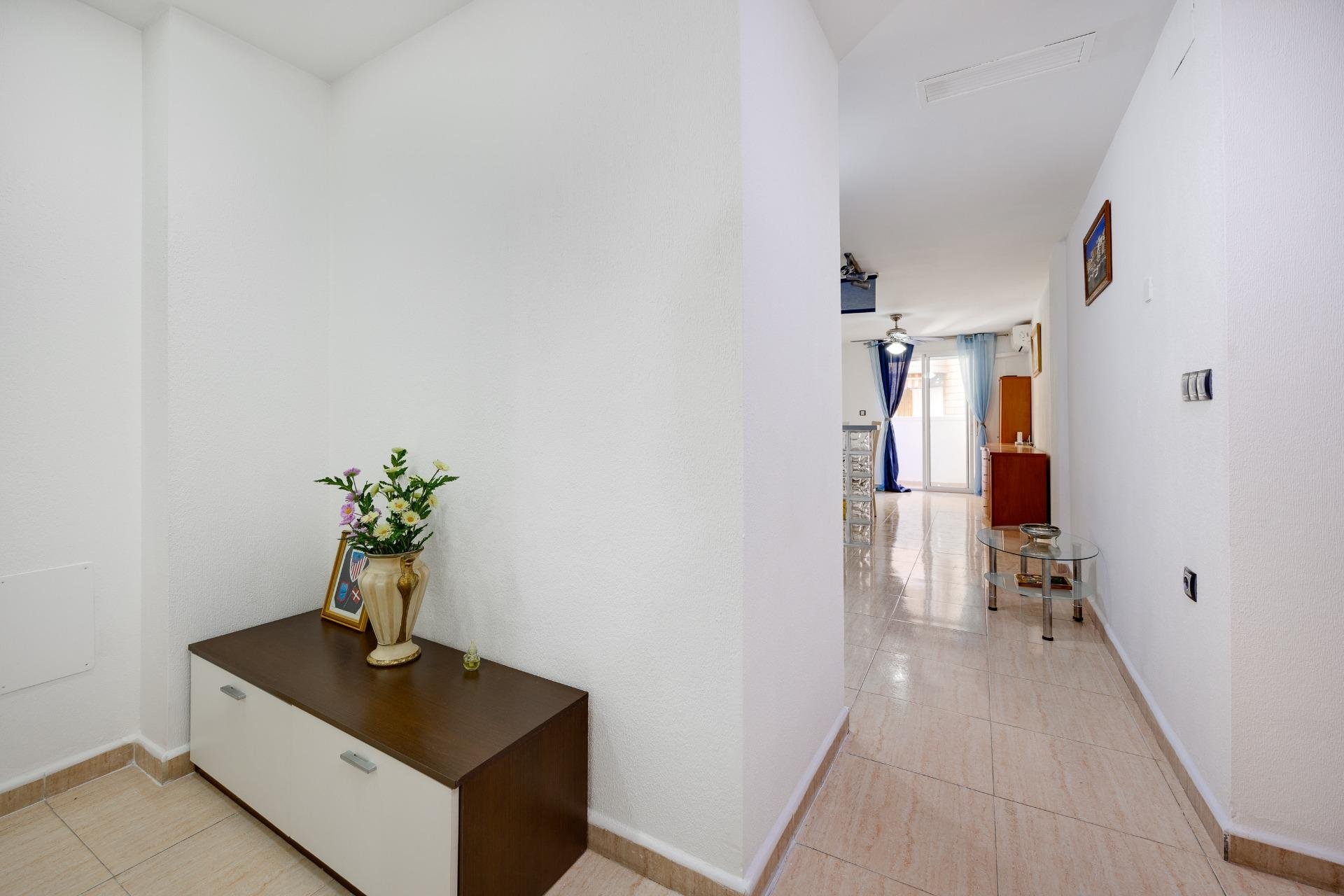 Resale - Apartment - Torrevieja - Playa del cura