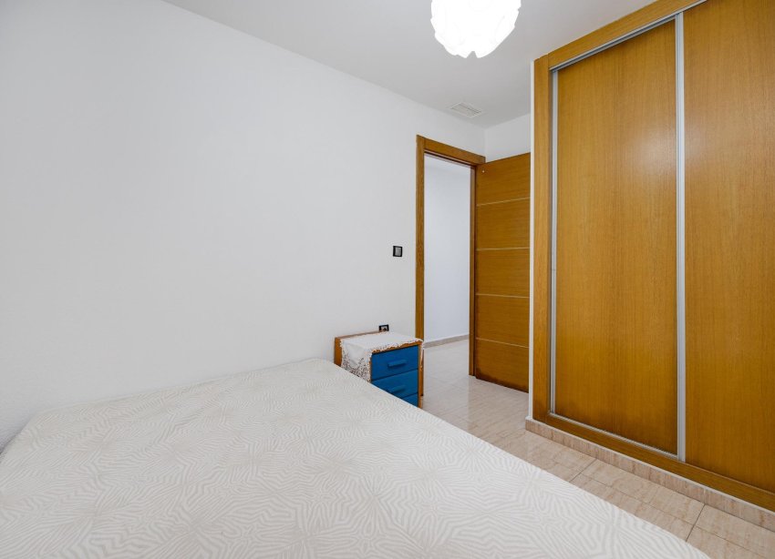 Resale - Apartment - Torrevieja - Playa del cura