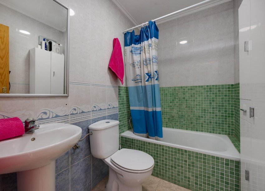 Resale - Apartment - Torrevieja - Playa del cura