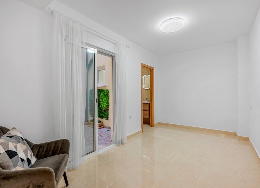 Resale - Apartment - Torrevieja - Playa del Cura