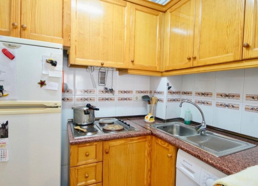 Resale - Apartment - Torrevieja - Playa del cura