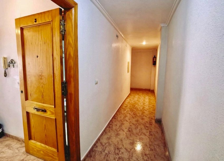 Resale - Apartment - Torrevieja - Playa del cura