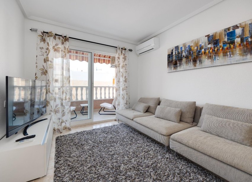 Resale - Apartment - Torrevieja - Playa del cura