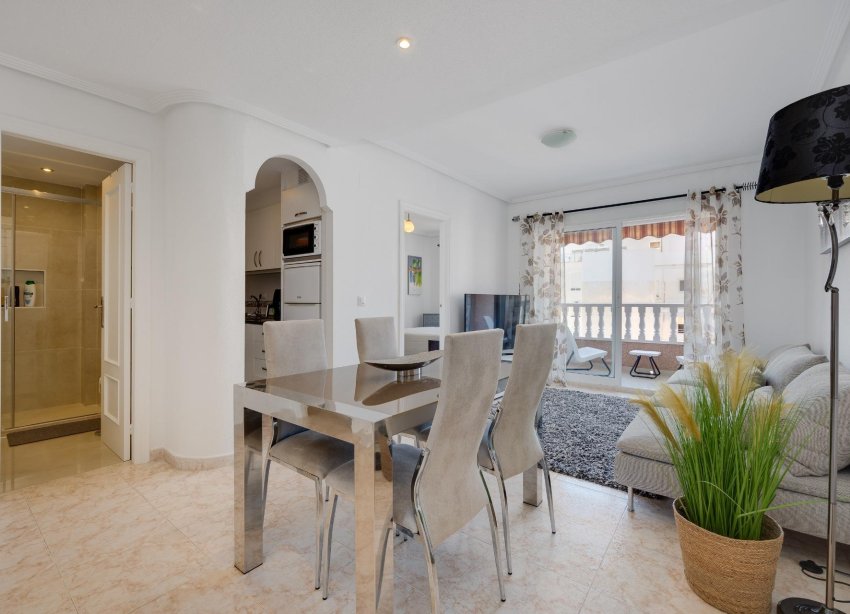 Resale - Apartment - Torrevieja - Playa del cura