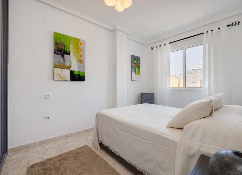 Resale - Apartment - Torrevieja - Playa del cura