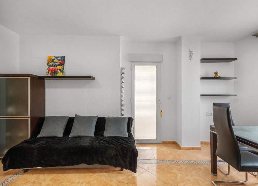 Resale - Apartment - Torrevieja - Playa del cura