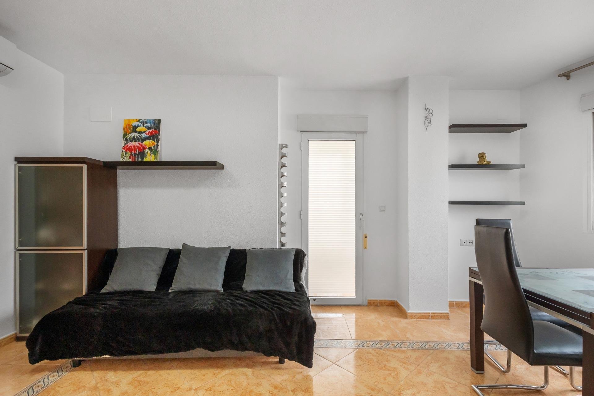 Resale - Apartment - Torrevieja - Playa del cura