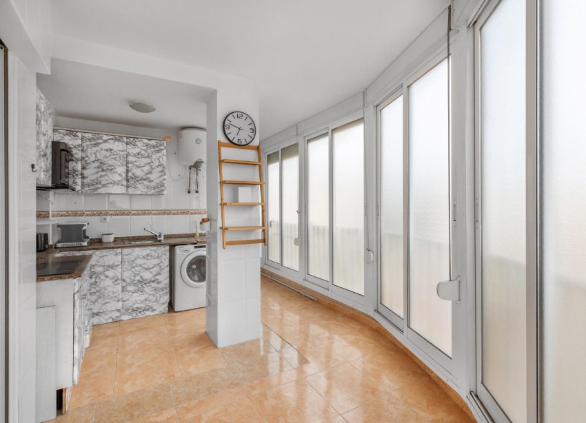 Resale - Apartment - Torrevieja - Playa del cura