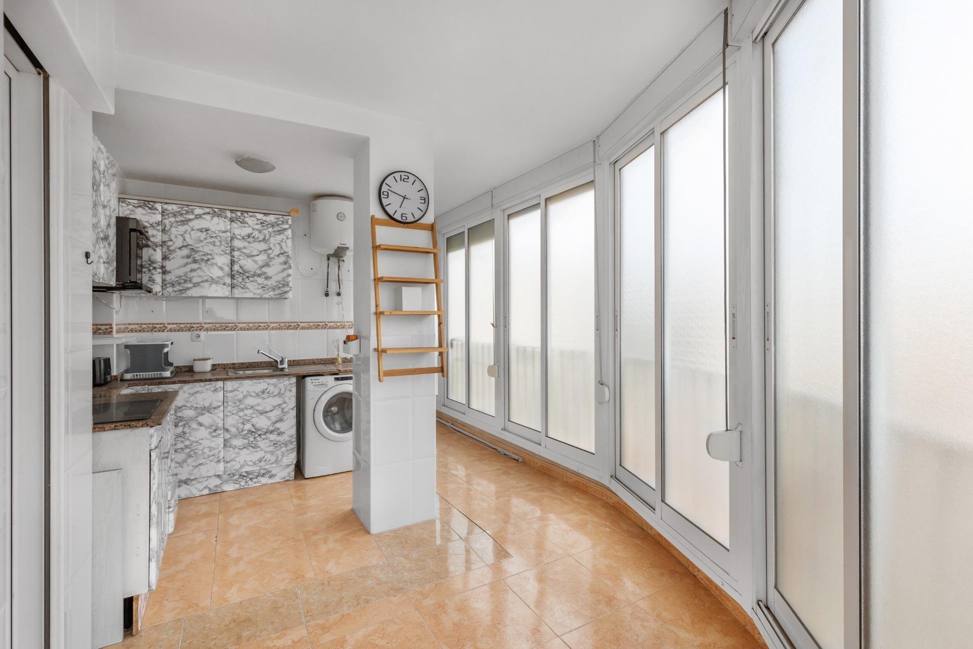 Resale - Apartment - Torrevieja - Playa del cura