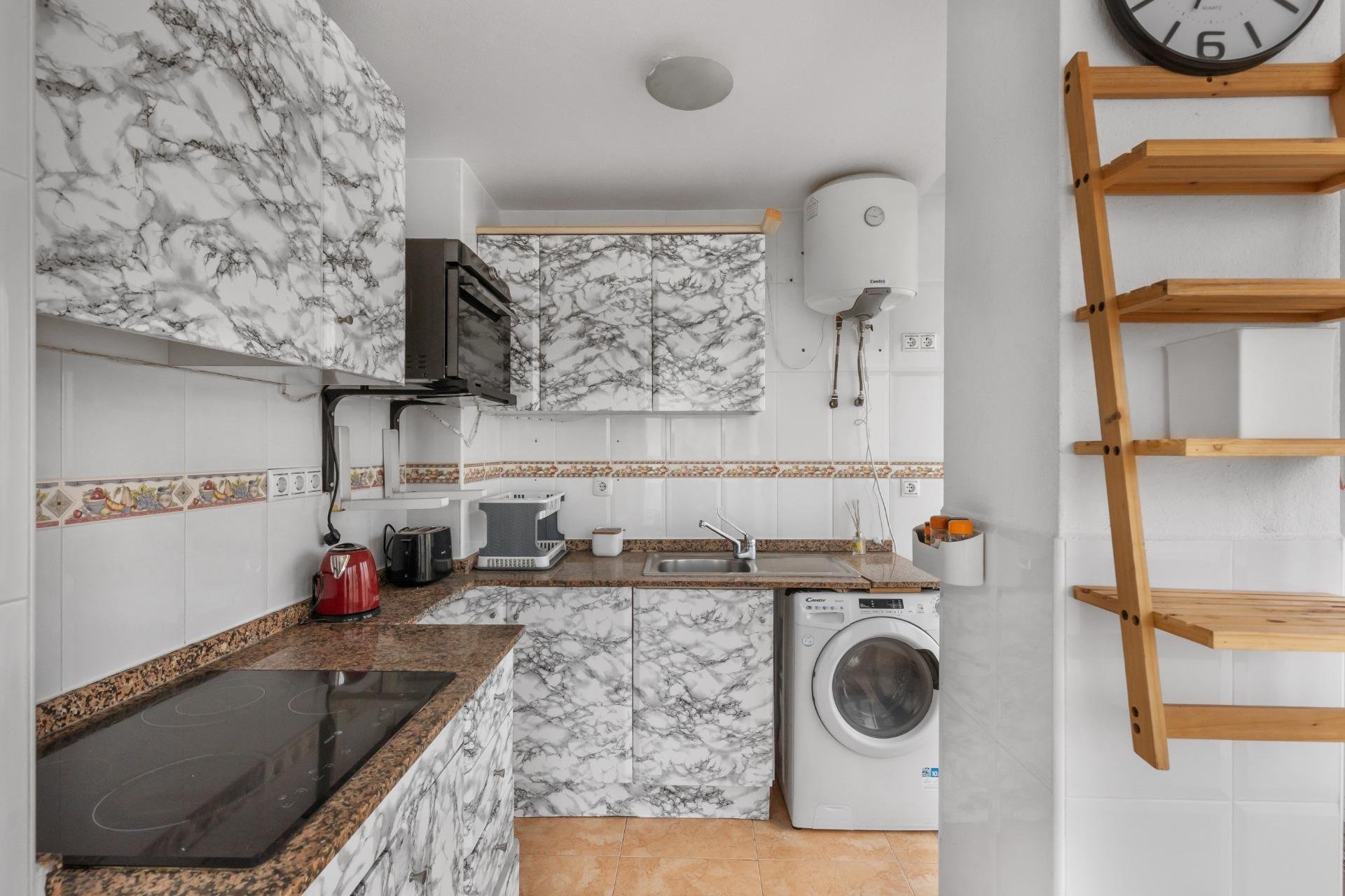 Resale - Apartment - Torrevieja - Playa del cura