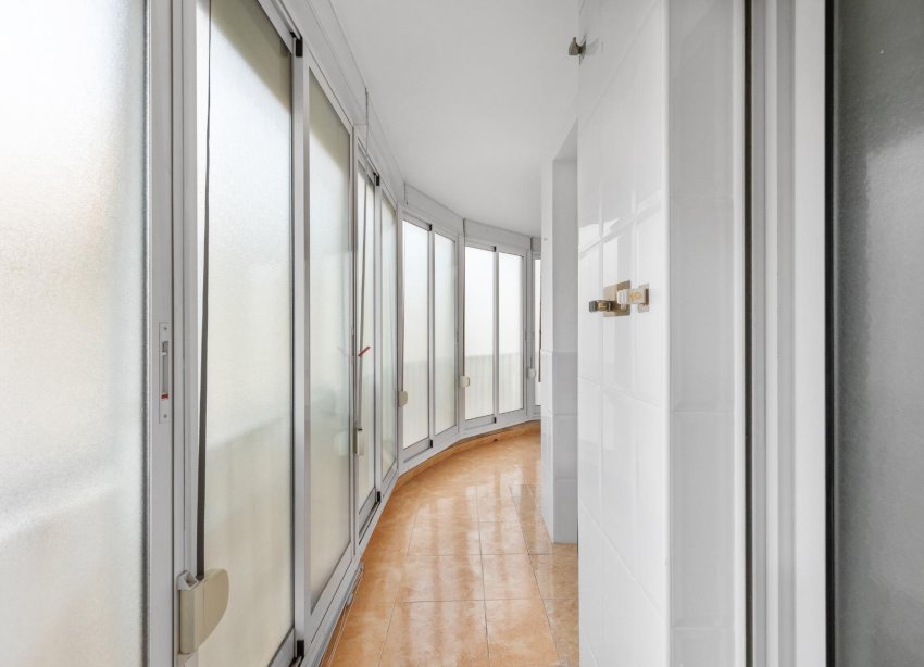 Resale - Apartment - Torrevieja - Playa del cura