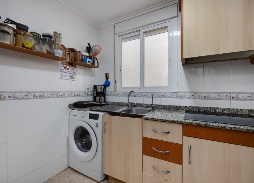 Resale - Apartment - Torrevieja - Playa del cura